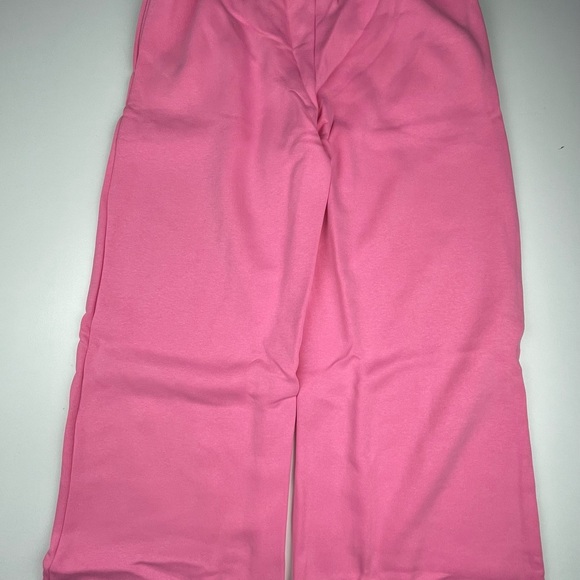 MATERNITY WIDE LEG JOGGER EME
MISS-GUIDED
PINK - Picture 2 of 8